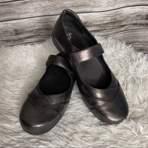 ABEO 24/7 “Abby” Mary Janes. Size 8.5